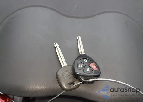 2011 Toyota Corolla Le z USA, uszkodzony, nr VIN JTDBU4EE9B9136179